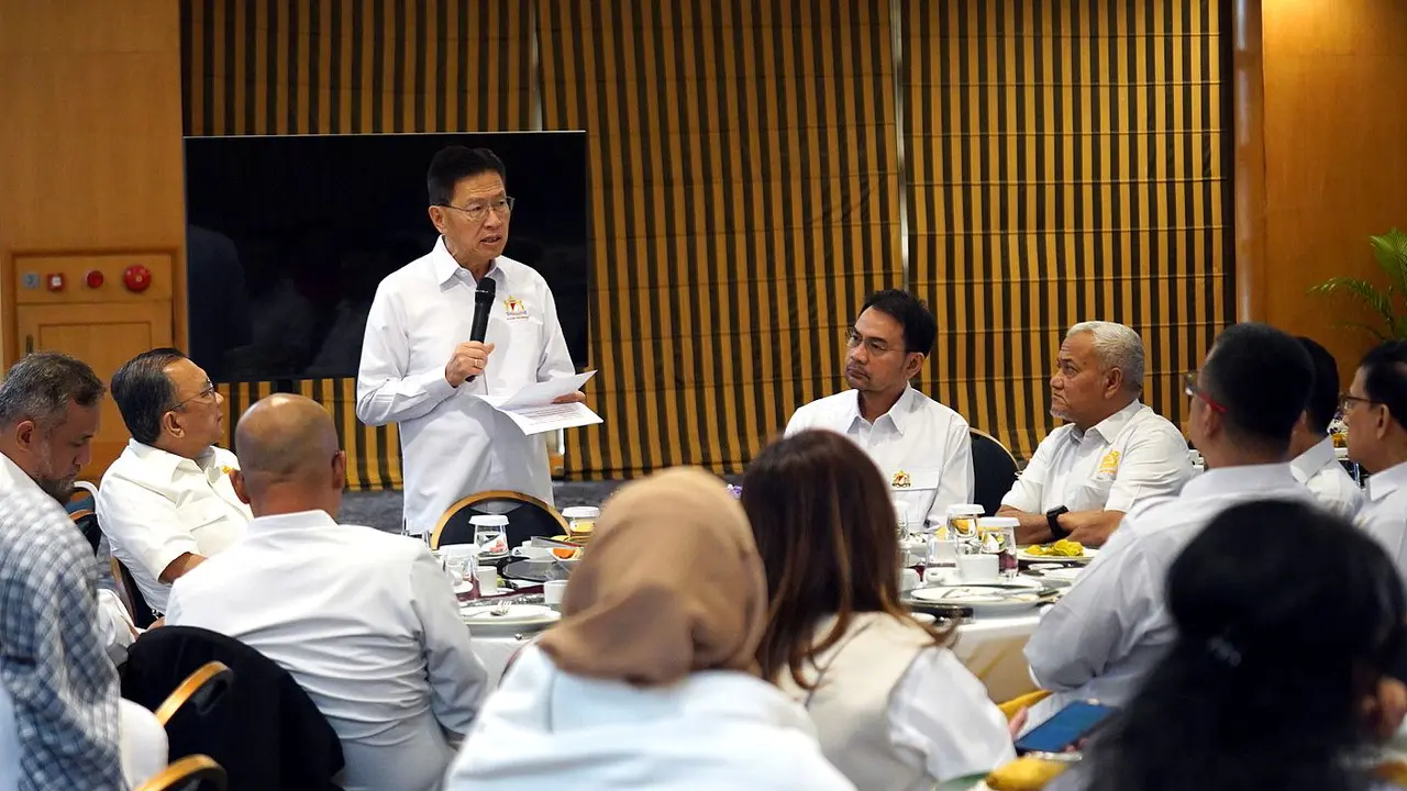 Wakil Ketua Umum Koordinator Kadi) Indonesia Bidang Luar Negeri James Riady dalam KADIN Friday Breakfast, di Hotel Aryadutta, Jakarta, Jumat (12/12/20225). (Dok Lippo)