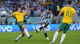 Lionel Messi diketahui mengenakan sepatu edisi khusus Adidas X Speedportal Leyenda pada Piala Dunia terakhirnya ini. (AP/Petr David Josek)
