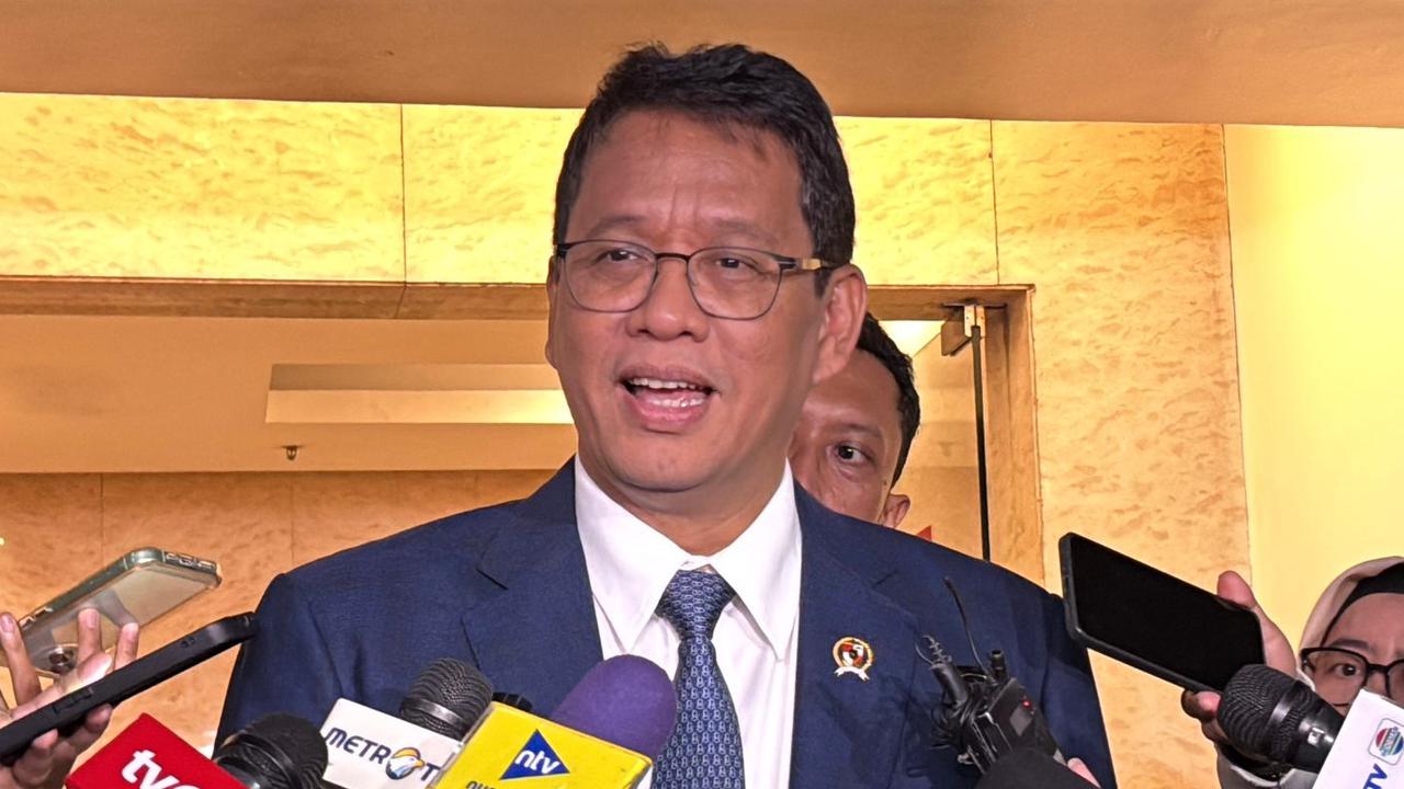 Sanksi Keras Menkeu Purbaya untuk Pelaku Impor Baju Bekas Ilegal, Dipenjara Hingga Dilarang Impor Seumur Hidup