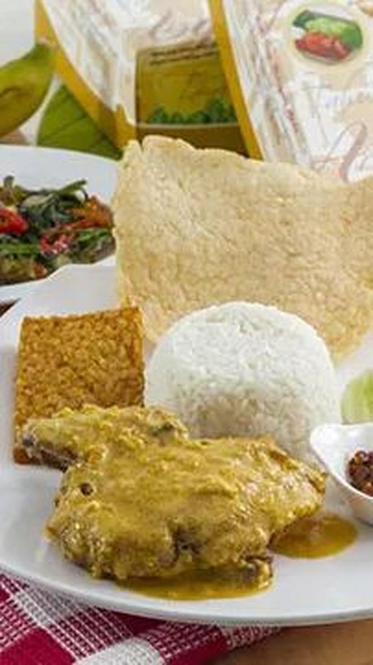 5. Ayam Tulang Lunak Hayam Wuruk
JAKARTA,  INDONESIA
JL. TEBET BARAT DALAM RAYA 9