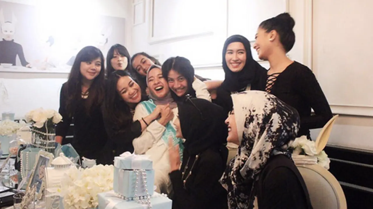 [Bintang] Laudya Chynthia Bella