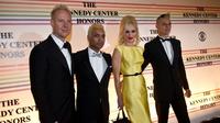 No Doubt dalam Kennedy Center Honors gala performance di Kennedy Center, Washington (5/12/2010). (AFP/Nicholas Kamm)
