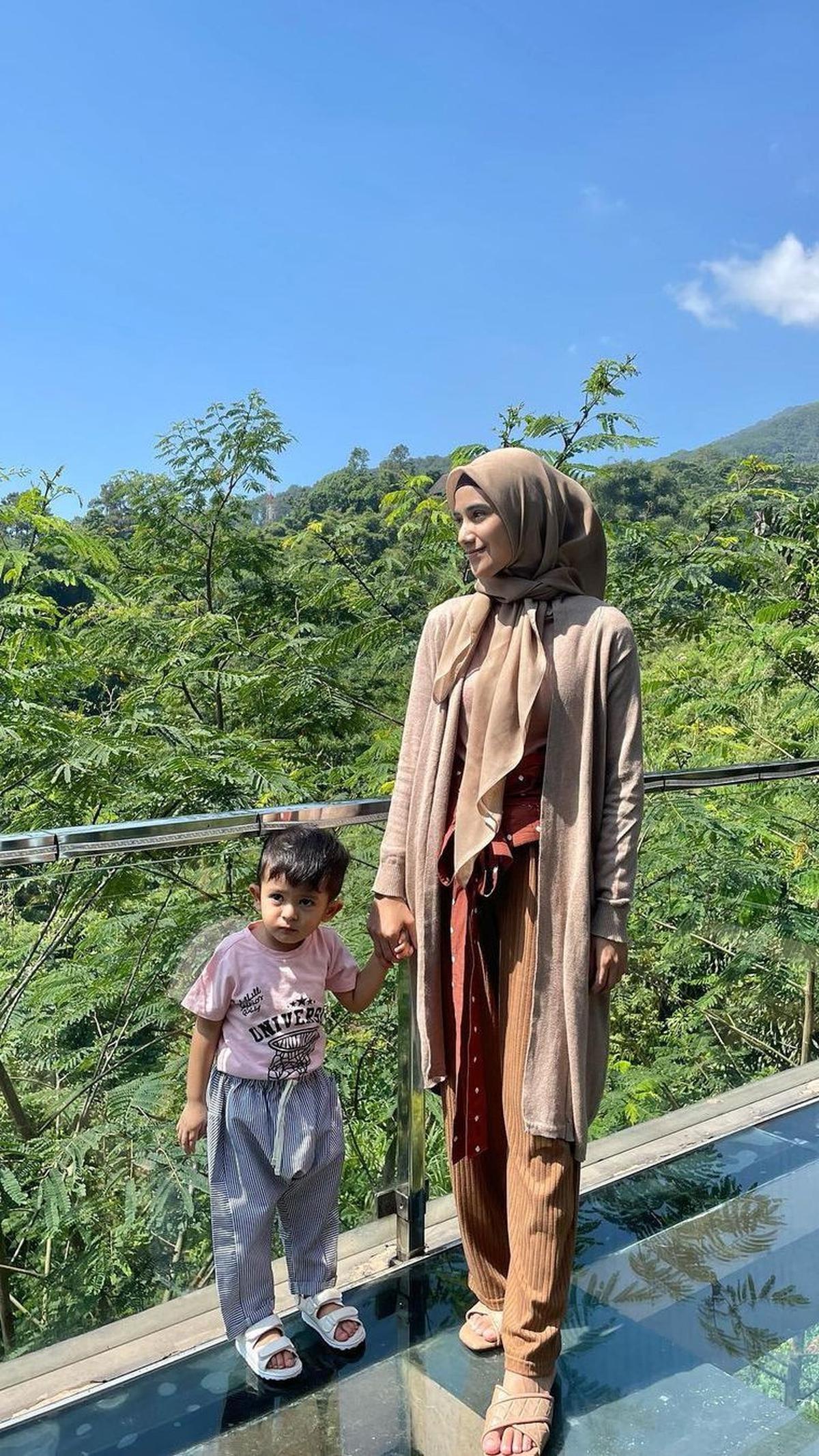 Menghabiskan Waktu Liburan Bersama <br>