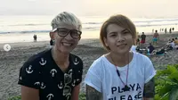 Pakai Kebaya Khas Gadis Bali, Evelyn Dipuji Cantik Mantan Suami