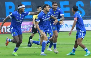 Persib Bandung Pagari Trio Asing hingga 2028, Ini Pertimbangannya