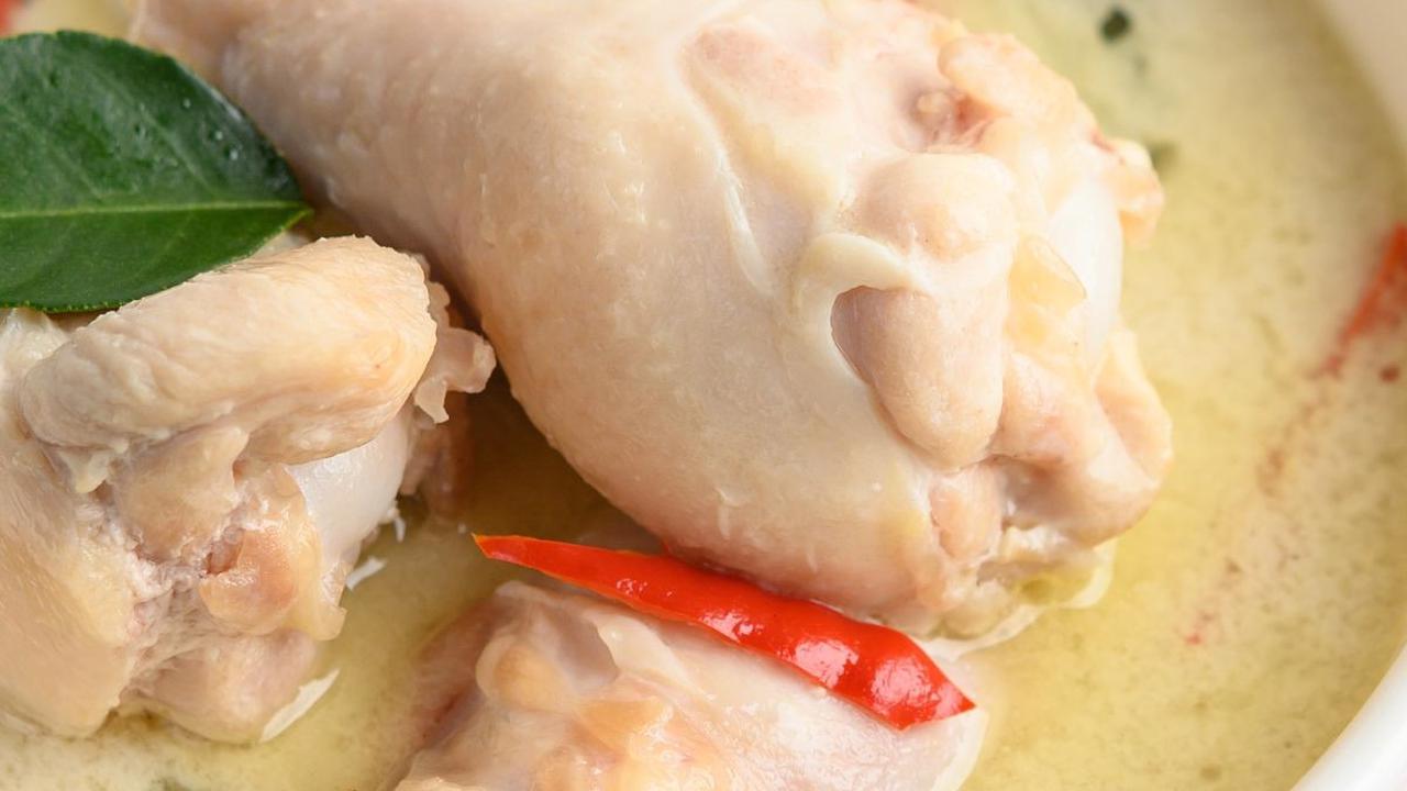 1. Opor Ayam Susu
