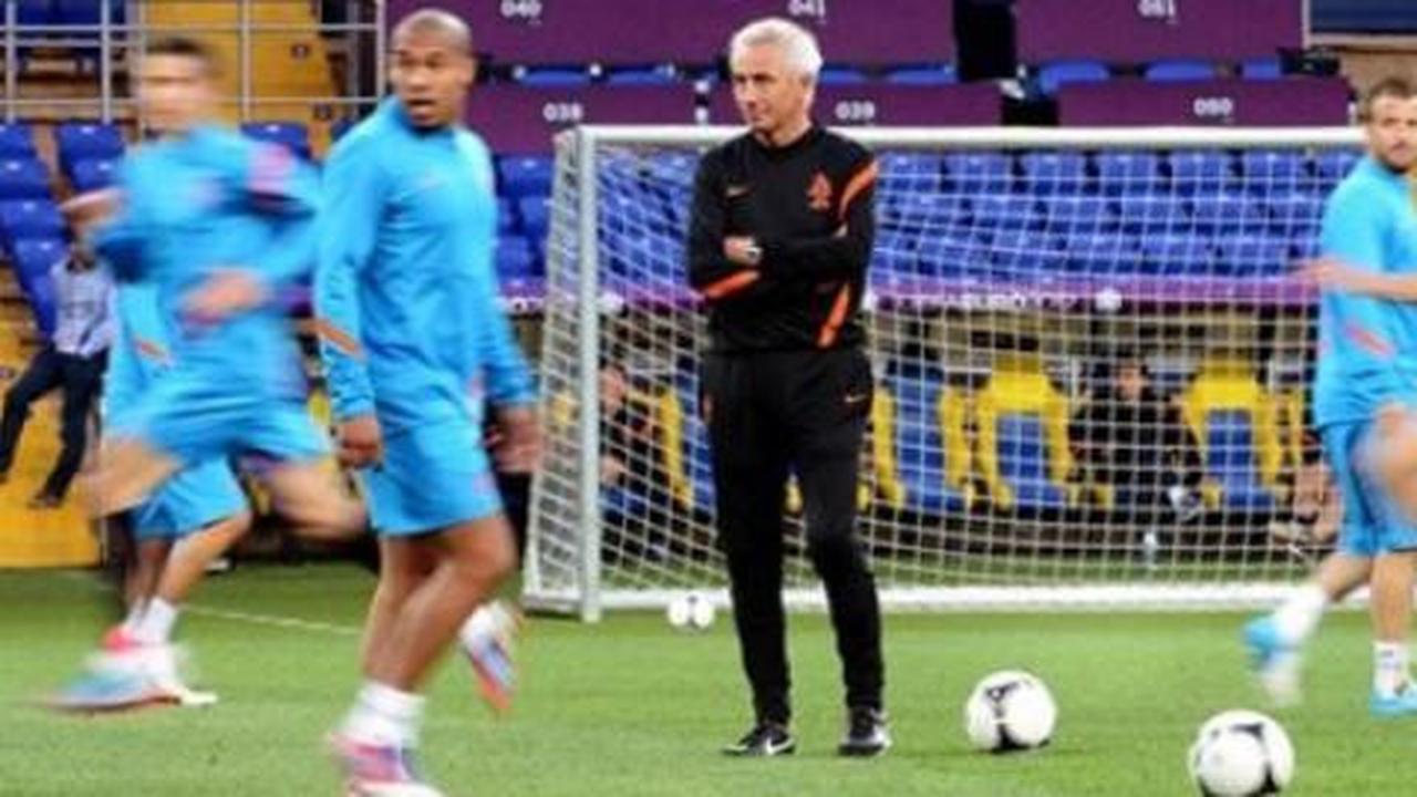 Line-up: Portugal vs Belanda