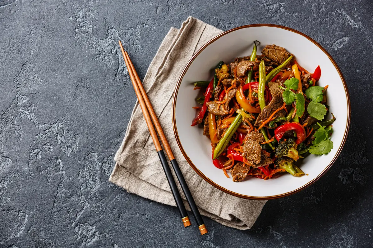 Ilustrasi Makanan Pedas, Masakan Pedas, Makanan, Masakan (iStockphoto)