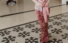 7 Pilihan Bawahan Kebaya Brokat yang Timeless, Cocok Dipakai dari Masa ke Masa