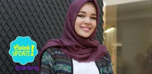 Dewi Sandra sangat menyayangkan penyanderaan yang terjadi di Pondok Indah. Peristiwa tersebut Dewi jadikan pelajaran yang sangat berharga.