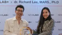 Newlab mengumumkan kolaborasi strategisnya dengan pebisnis, influencer sekaligus dokter kecantikan terkemuka di Indonesia, dr. Richard Lee, MARS., Ph.D yang menempati posisi komisaris.