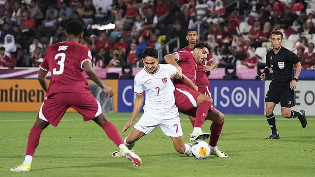 Foto: Potret Perjuangan Pemain Timnas Indonesia Saat Dipaksa Menyerah Qatar di Piala Asia U-23, Apes Dapat 2 Kartu Merah