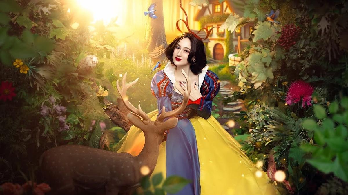 Pemotretan Laura Moane Bertema Snow White, Pancarkan Pesona Bak Karakter Disney