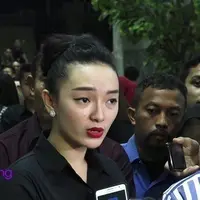 Zaskia Gotik mengaku bahwa candaanya kemarin dalam sebuah acara terjadi secara otodidak tanpa arahan produser program. Mendatangi gedung DPR RI, Zaskia ingin meminta maaf.