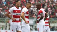 Aleksandar Rakic bersama Jaimerson dan Greg Nwokolo. (Bola.com/Aditya Wany)
