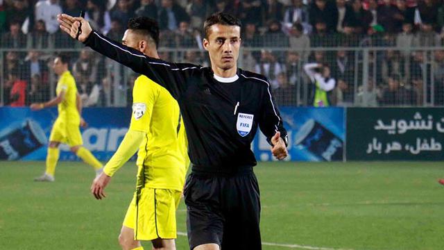 Nasrullo Kabirov, wasit asal Tajikistan.