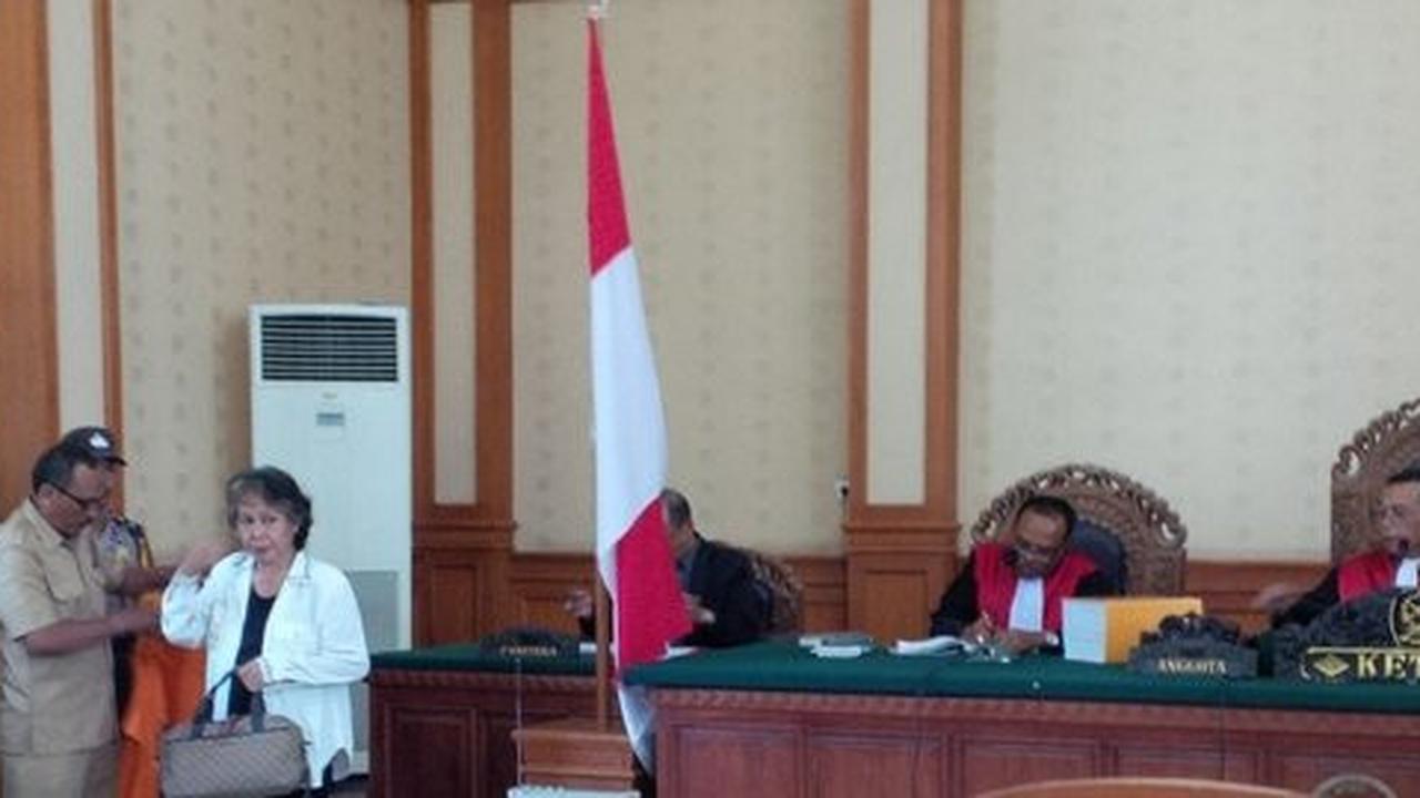 Satpam Margriet cerita polisi sempat panggil arwah Engeline