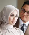 Resepsi ke-2 Laudya Cynthia Bella dan Engku Emran sungguh berbeda dengan acara yang berlangsung di Malaysia sebelumnya. Kali ini, para selebriti Indonesia terlihat banyak yang hadir turut meramaikan acara. (Instagram/bellaers_makasar)