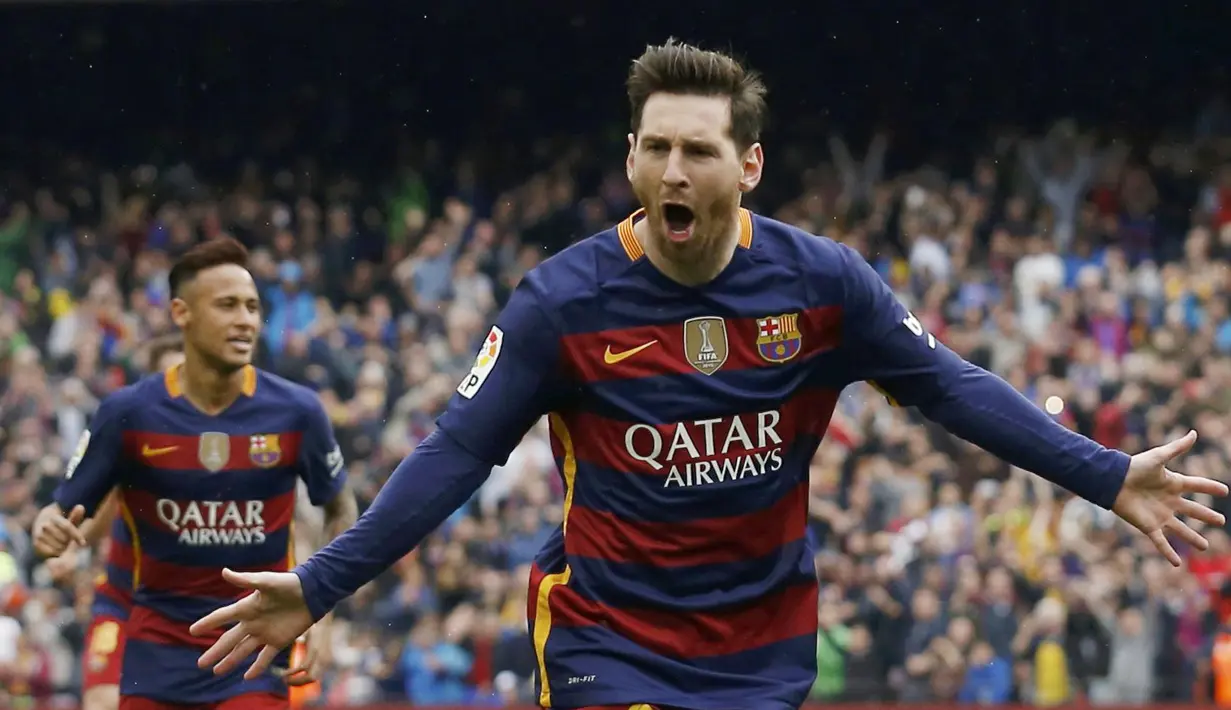 Bintang Barcelona, Lionel Messi mencetak satu gol saat timnya melumat Espanyol 5-0 pada lanjutan La Liga Spanyol pekan ke-37 di Stadion Camp Nou, (8/5/2016). (REUTERS/Albert Gea)