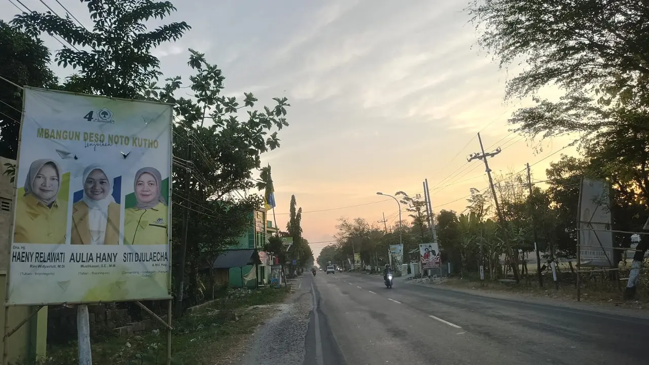 Balilho caleg di sejumlah ruas jalan di Tuban. (Istimewa)