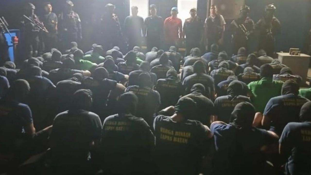 Fakta Unik Nusakambangan: 57 Narapidana Risiko Tinggi Kepri Dipindahkan, Langkah Tegas Berantas Narkoba dan Ponsel di Lapas