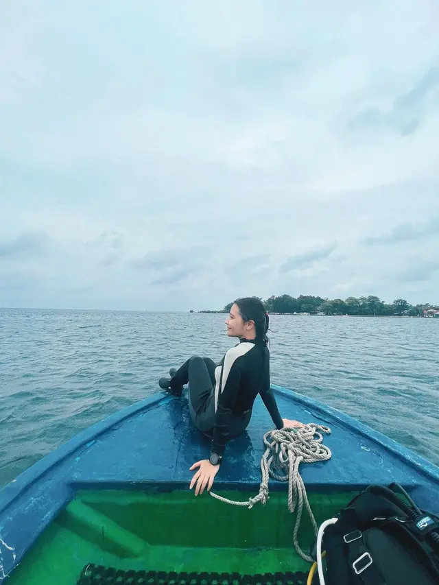 Dapat Lisensi, Ini 7 Momen Seru Prilly Latuconsina saat Meyelam