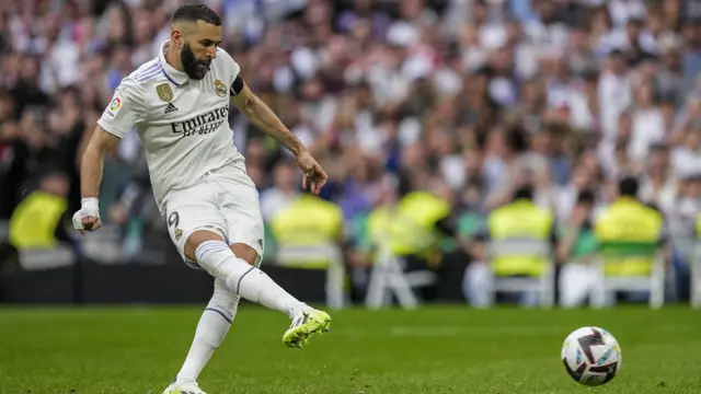 Foto: Begini Perlakuan Pemain Real Madrid Kepada Karim Benzema yang Memutuskan Hengkang Setelah Laga Pamungkas Liga Spanyol 2022 / 2023