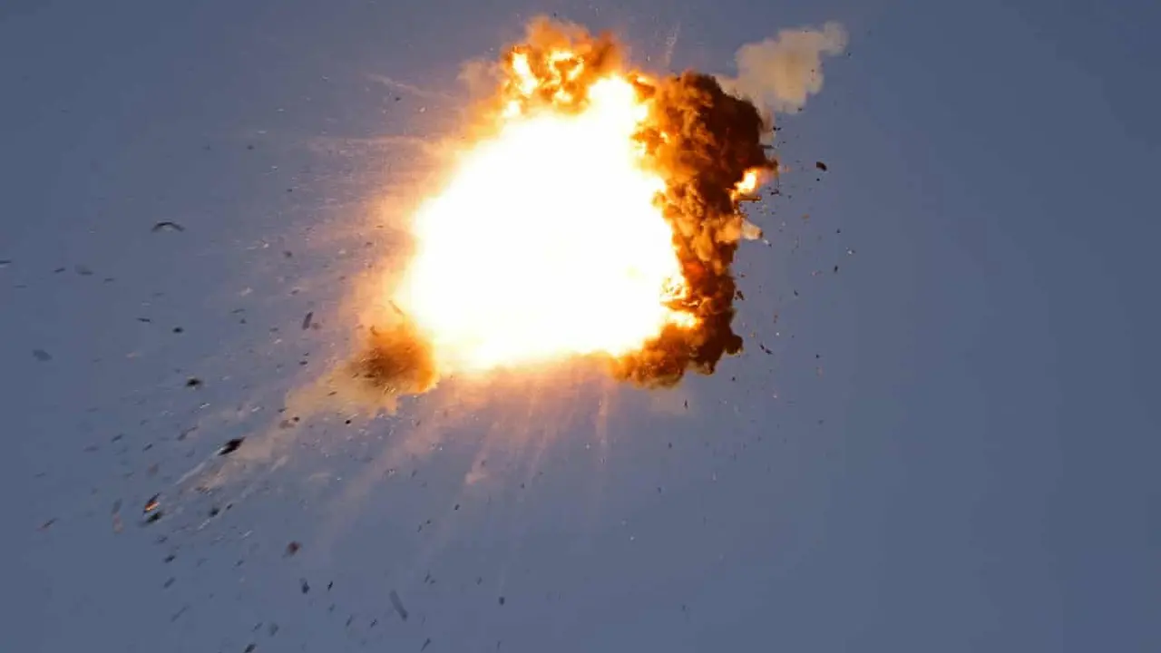 Rudal Hizbullah dicegat oleh Israel. (AFP)