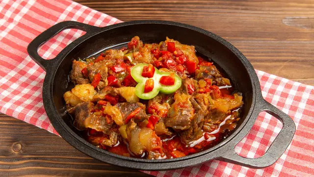 oseng daging ayam pedas