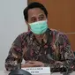Ketua Umum Pengurus Besar Ikatan Dokter Indonesia (PB IDI) Daeng M Faqih menerima Menteri Kesehatan RI Budi Gunadi Sadikin membahas vaksinasi COVID-19 untuk tenaga kesehatan di Kantor PB IDI, Jakarta pada Senin, 11 Januari 2021. (Dok Kementerian Kesehatan RI)