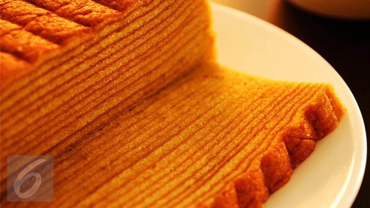 CNN mengeluarkan peringkat baru, kategori kue terlezat di dunia. Dari 17 makanan kue paling heboh, lapis legit masuk nomor 4, setelah Pavlova (Selandia Baru), Swedish Prince Cake (Swedia), dan Victoria Sponge (Inggris Raya).