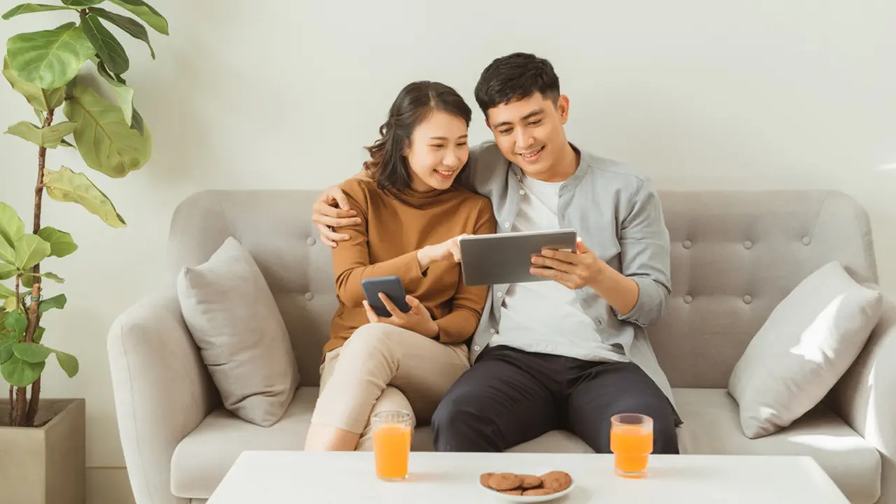 Pentingnya Buka-bukaan Soal Keuangan Bersama Pasangan, Ini Cara Merencanakannya!