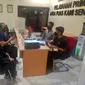 dr Wachyudi Muchsin melapor ke Polda Sulsel (Liputan6.com/Isimewa)