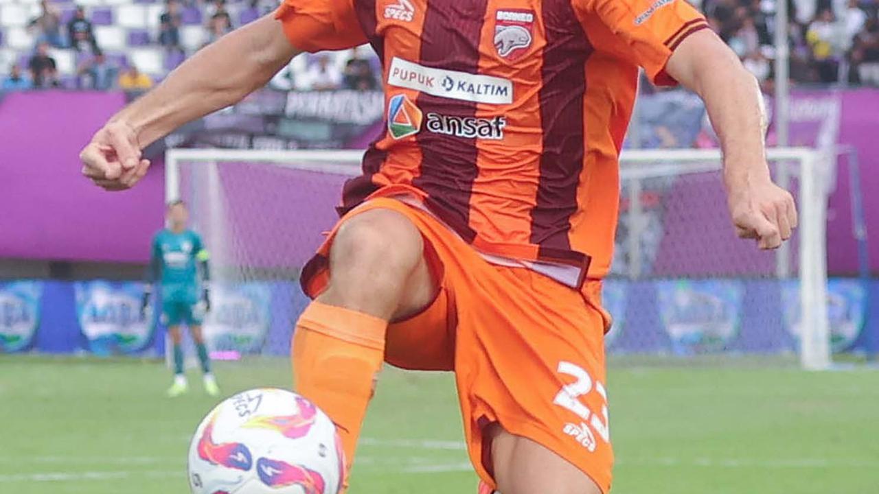 Foto: Di Kandang Sendiri, Persita Dikalahkan Borneo FC
