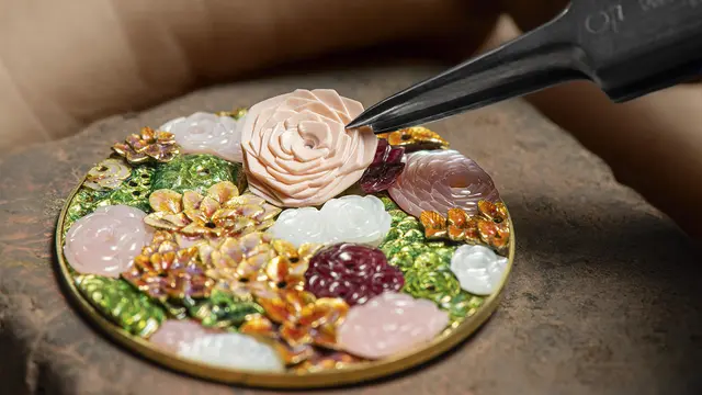 Koleksi Terbaru Piaget, Jam Tangan dan Cincin Bertabur Ukiran Mawar yang Mewah