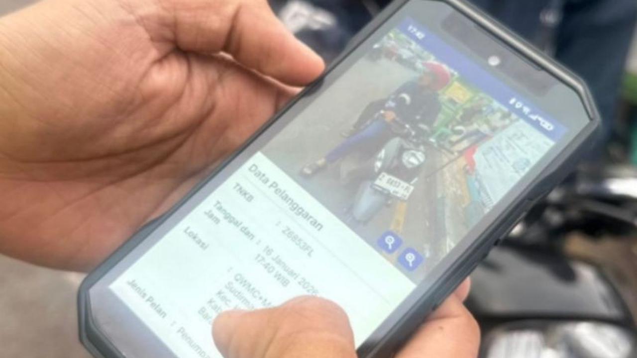 Polres Garut Uji Coba Tilang Elektronik Garut Berbasis Genggam, Penindakan Lebih Akurat