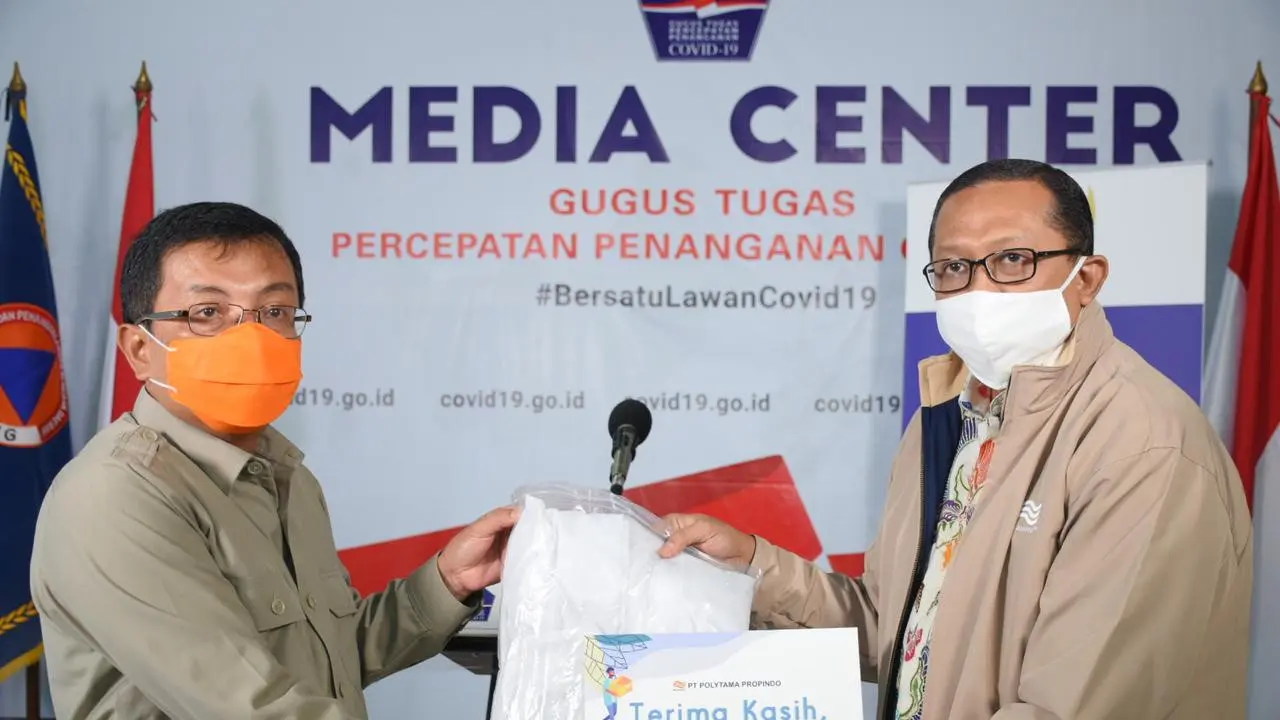 PT Tuban Petrochemical Industries (TubanPetro) serahkan bantuan penanganan Covid-19