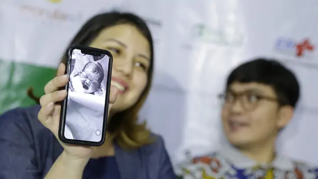 [Fimela] Tya Ariestya dan Muhammad Irfan Ratinggang