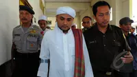 Habib Novel Bamukmin saat mendatangi Pengadilan Negeri Jakarta Pusat, Rabu (21/1/2015). (Liputan6.com/Faisal R Syam)