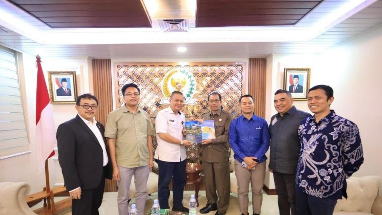 DPRD Jabar Serahkan Aspirasi Pencabutan Moratorium Pemekaran Daerah ke DPD RI