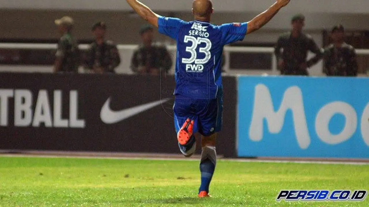 Striker Persib Bandung Sergio Van Dijk