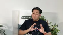 Direktur olahraga Persib Bandung, Adhitia Putra Herawan menyambangi kantor Bola.com di KLY Youniverse, Gondangdia, Jakarta, Rabu (23/10/2024).