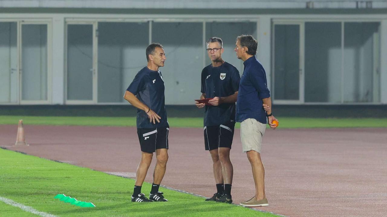 Latihan Timnas Indonesia U-23 jelang hadapi Filipina di Piala AFF U-23