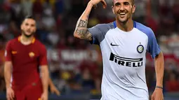 2. Matias Vecino - Pemain Uruguay ini menjadi pembelian termahal Inter Milan musim panas lalu. Meski sempat diragukan namun mantan pemain Fiorentina itu bisa menjawab keraguan dengan menjadi penyeimbang di lini tengah. (AFP/Alberto Pizzoli)