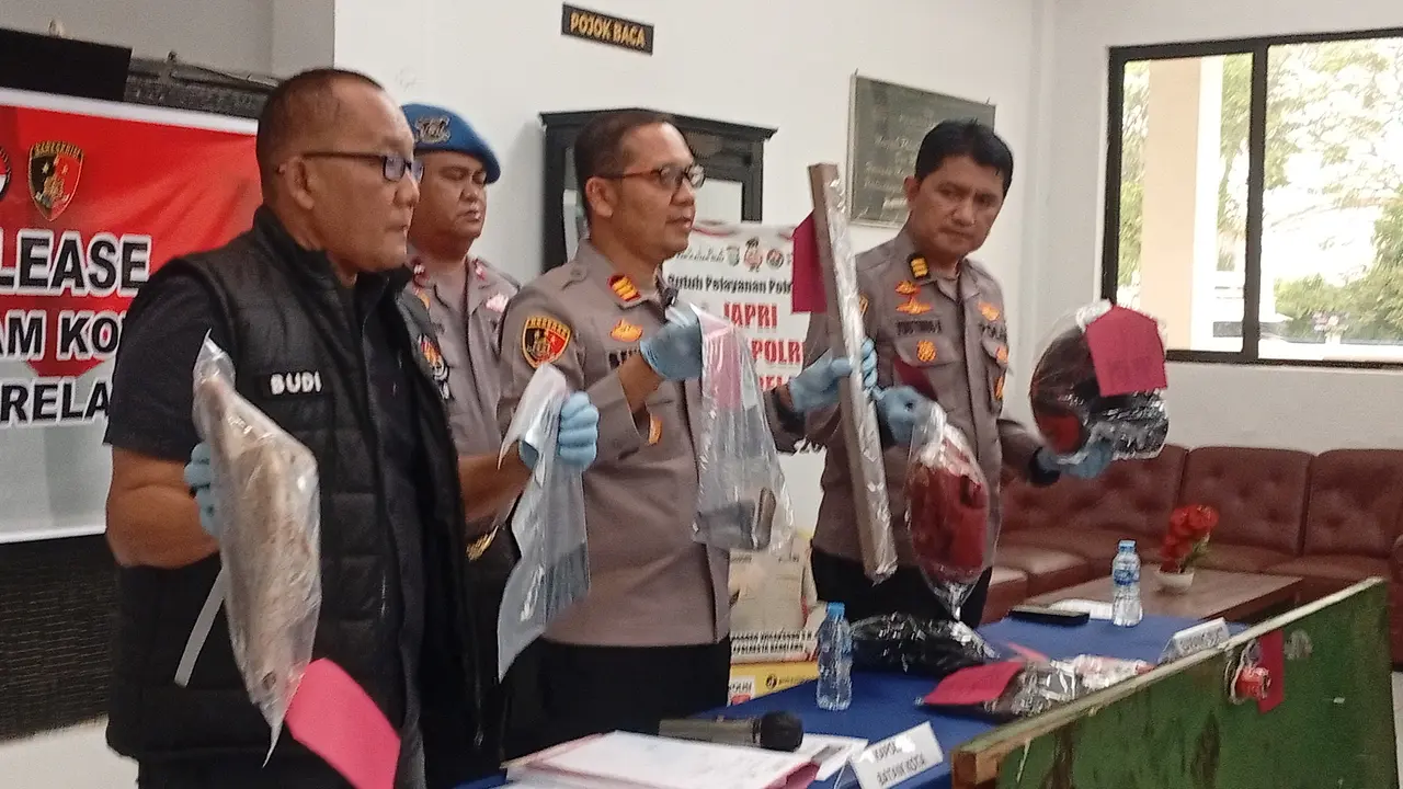 Dendam Lama dan Cinta Segitiga Pria di Batam Tewas Dihujani 25 Tusukan.