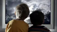 Bahaya Intai Anak-anak yang Nonton TV Lebih 2 Jam