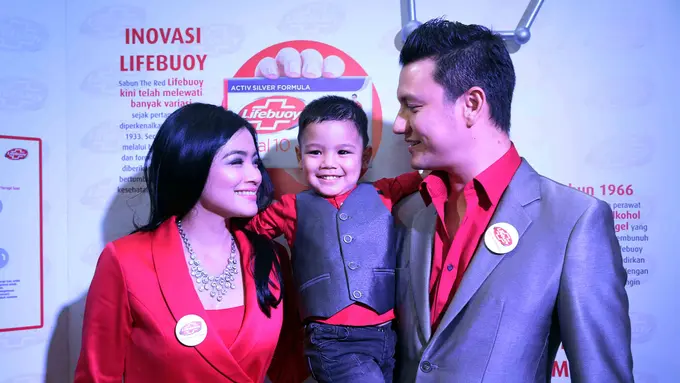 [Bintang] Titi Kamal - Christian Sugiono