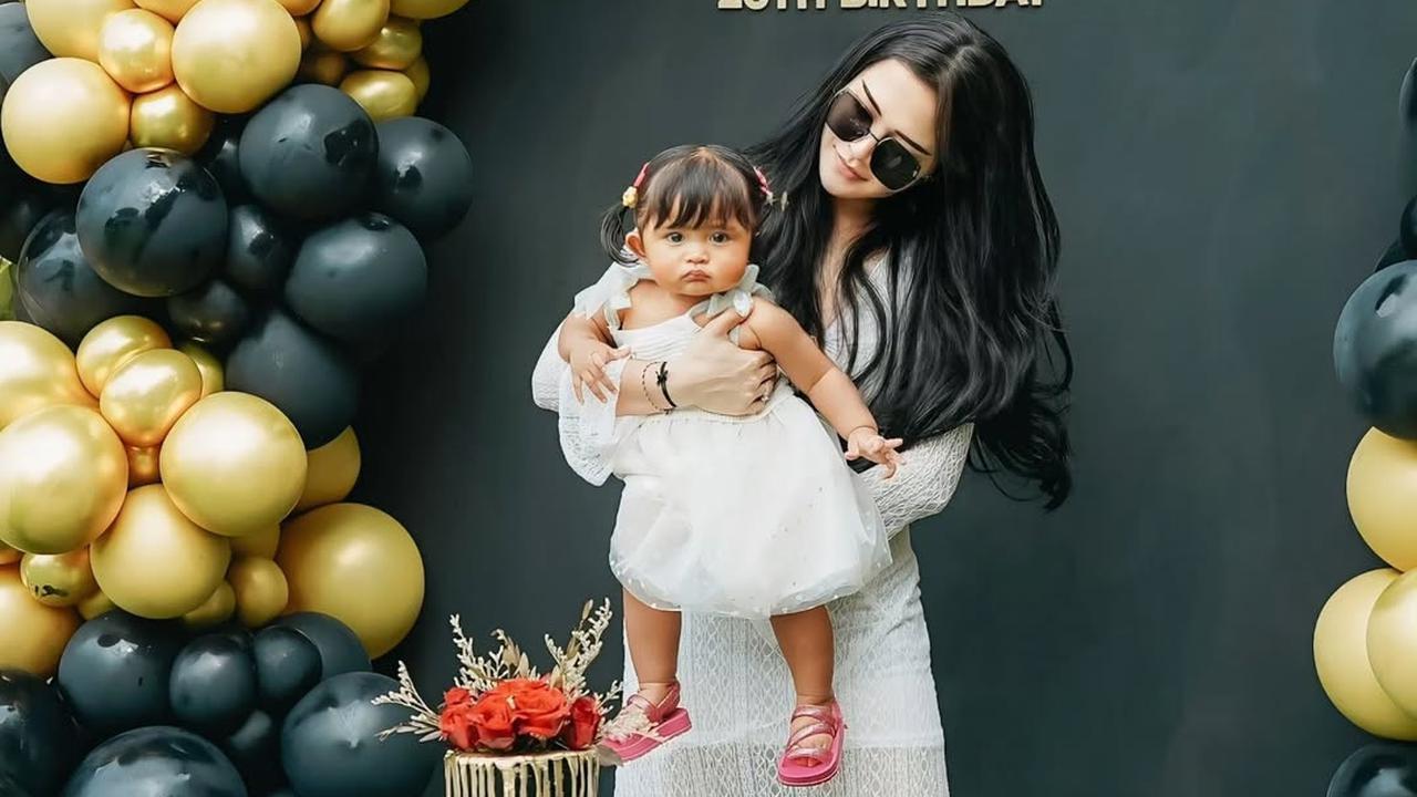 Potret Denny Caknan Rayakan Ulang Tahun Bella Bonita, Beri Doa Penuh Cinta