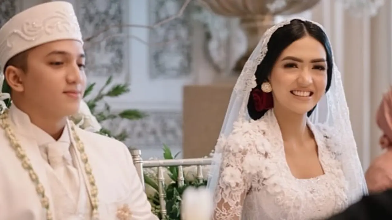 [Fimela] Ge Pamungkas dan Istri