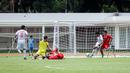 Gawang Timnas Amputasi Indonesia dibobol pemain Timnas Iran dalam laga Grup A Kualifikasi Piala Dunia Amputasi 2026 di Stadion Madya, Senayan, Jakarta, Kamis (13/11/2025). (Bola.com/Bagaskara Lazuardi)